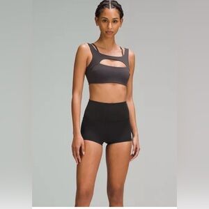 Lululemon Wunder Train High-Rise Short 2"